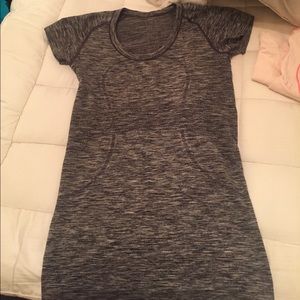 Lululemon shirt