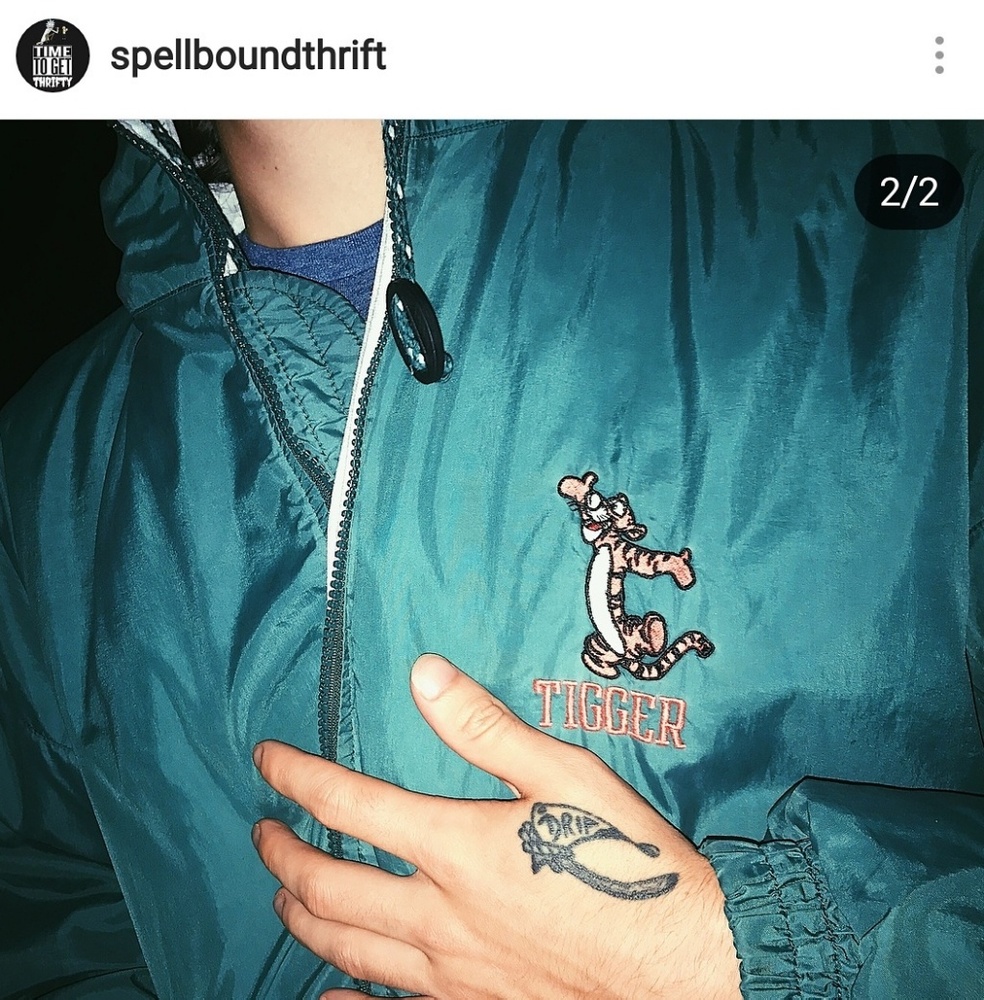 🌙Hi, Welcome to the closet of SpellBoundThrift🌙