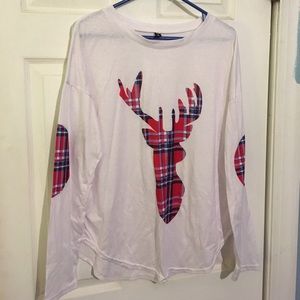 Reindeer Shirt never worn XL