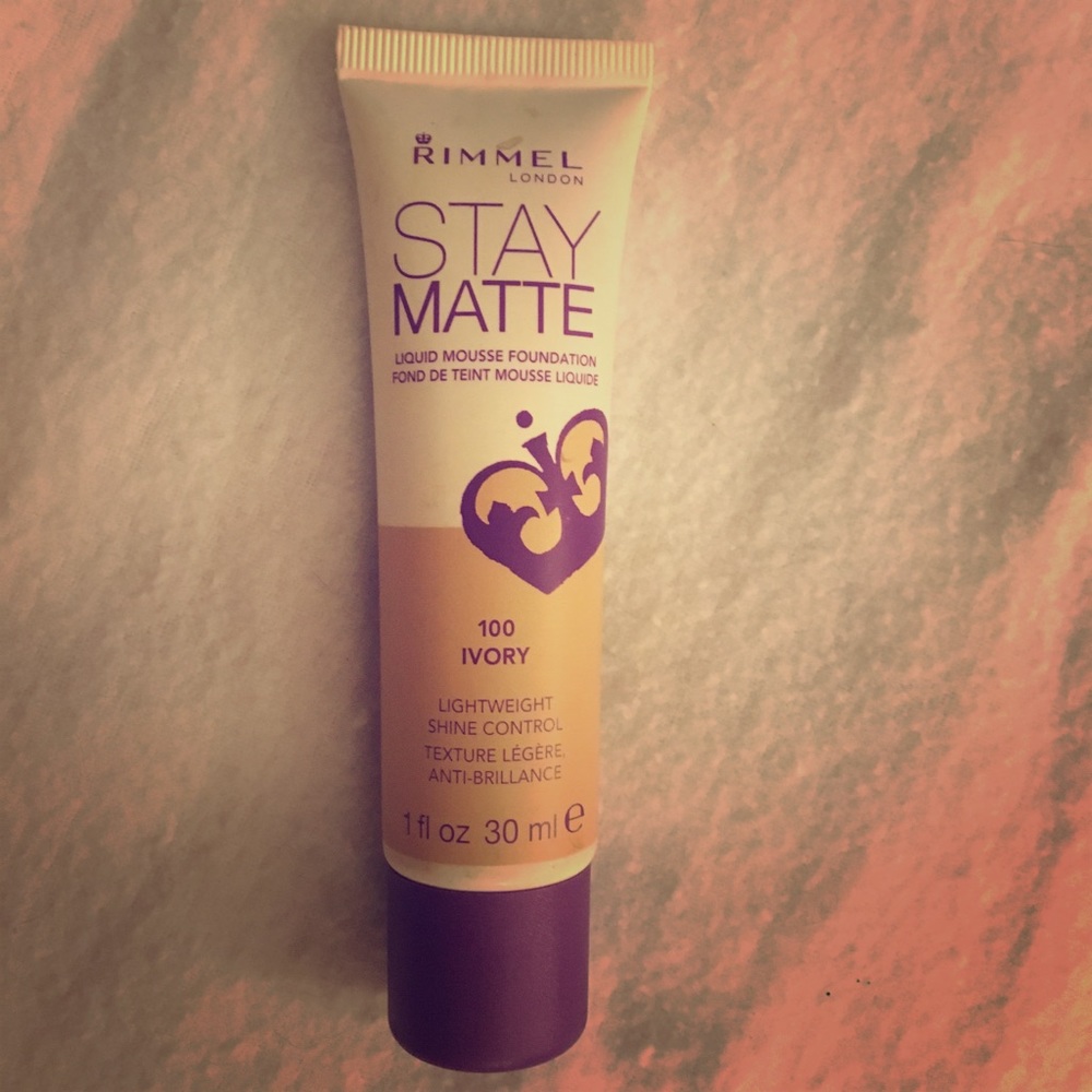 Rimmel london stay matte foundation