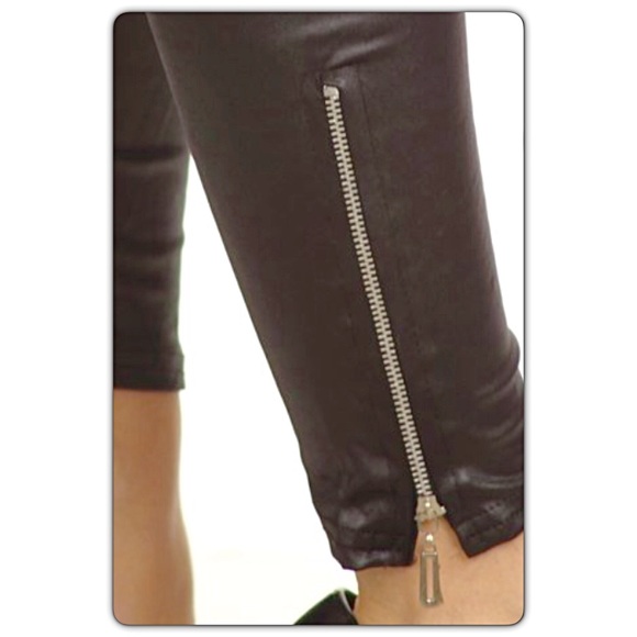 Sassy Faux Leather Zipper Leggings OS - Picture 3 of 7