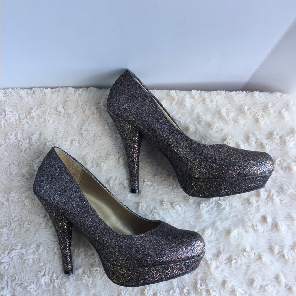 Madden Girl  High Heel Size 8.5