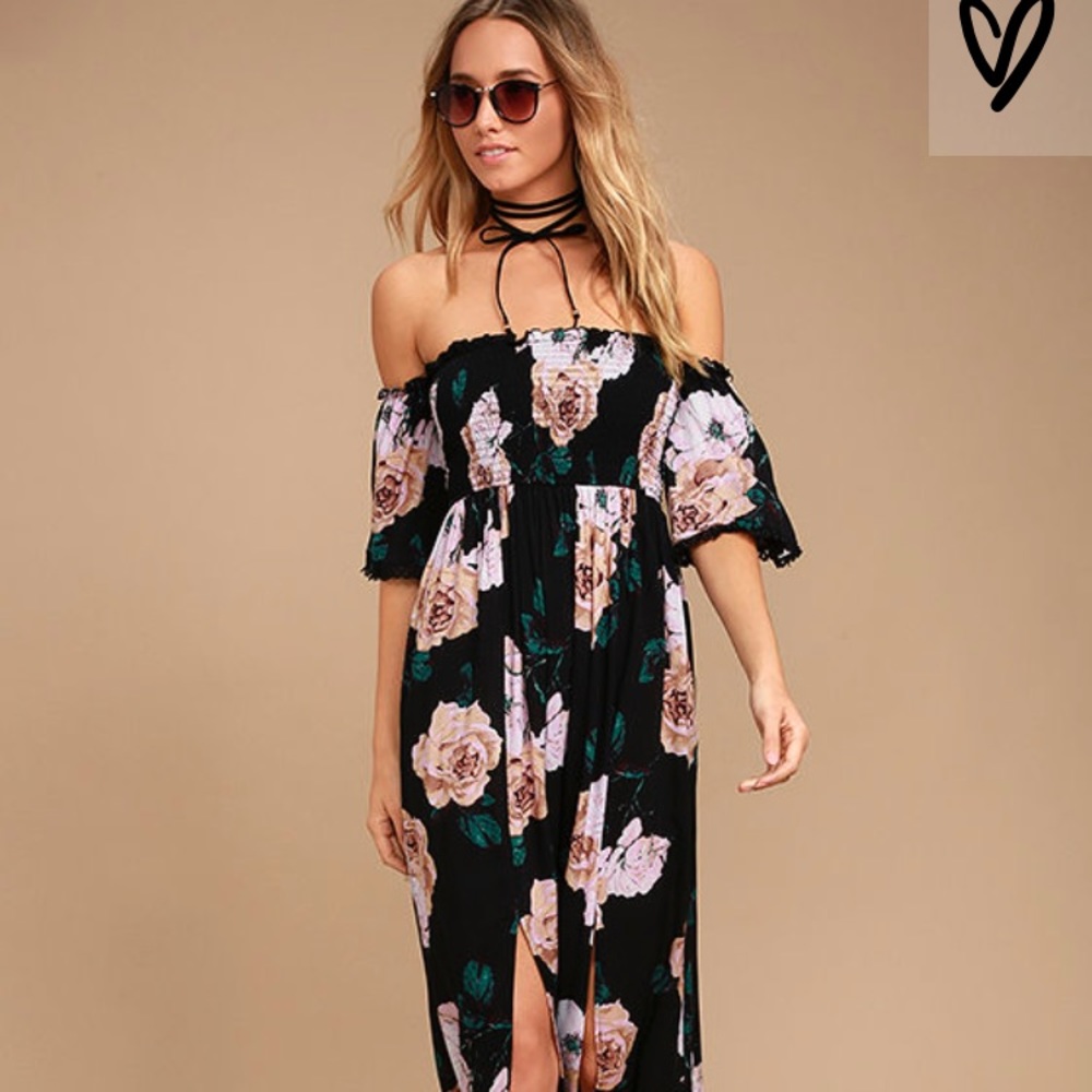 Lulus gorgeous maxi dress with floral pattern!