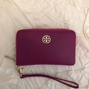 Tory Burch Robinson Wallet