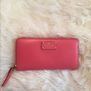 ‼️ Kate Spade wallet ‼️ ‼️ Kate Spade wallet ‼️