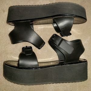 Platform buckle sandals