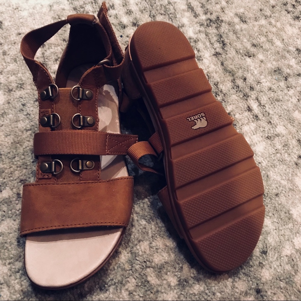 Sorel Sandals. Size 8.