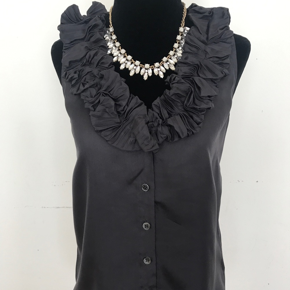 Sleeveless silk bouse