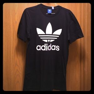 Adidas T-Shirt
