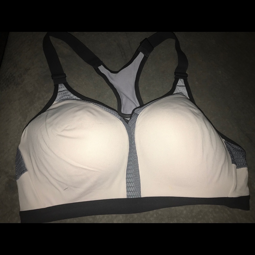 Victoria Secret Sport SPORTS BRA Only Worn Once!