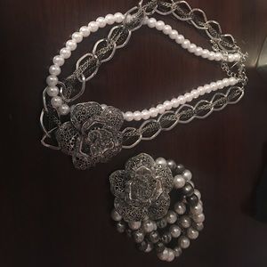 Bracelet and necklace set Bracelet and necklace set