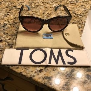 Toms Margeaux tortiste shell sunglasses