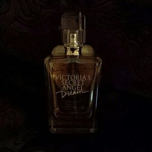 Eau De Perfum