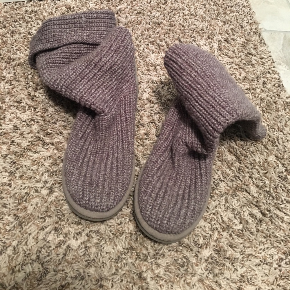 TALL GRAY SWEATER UGGS!🍁