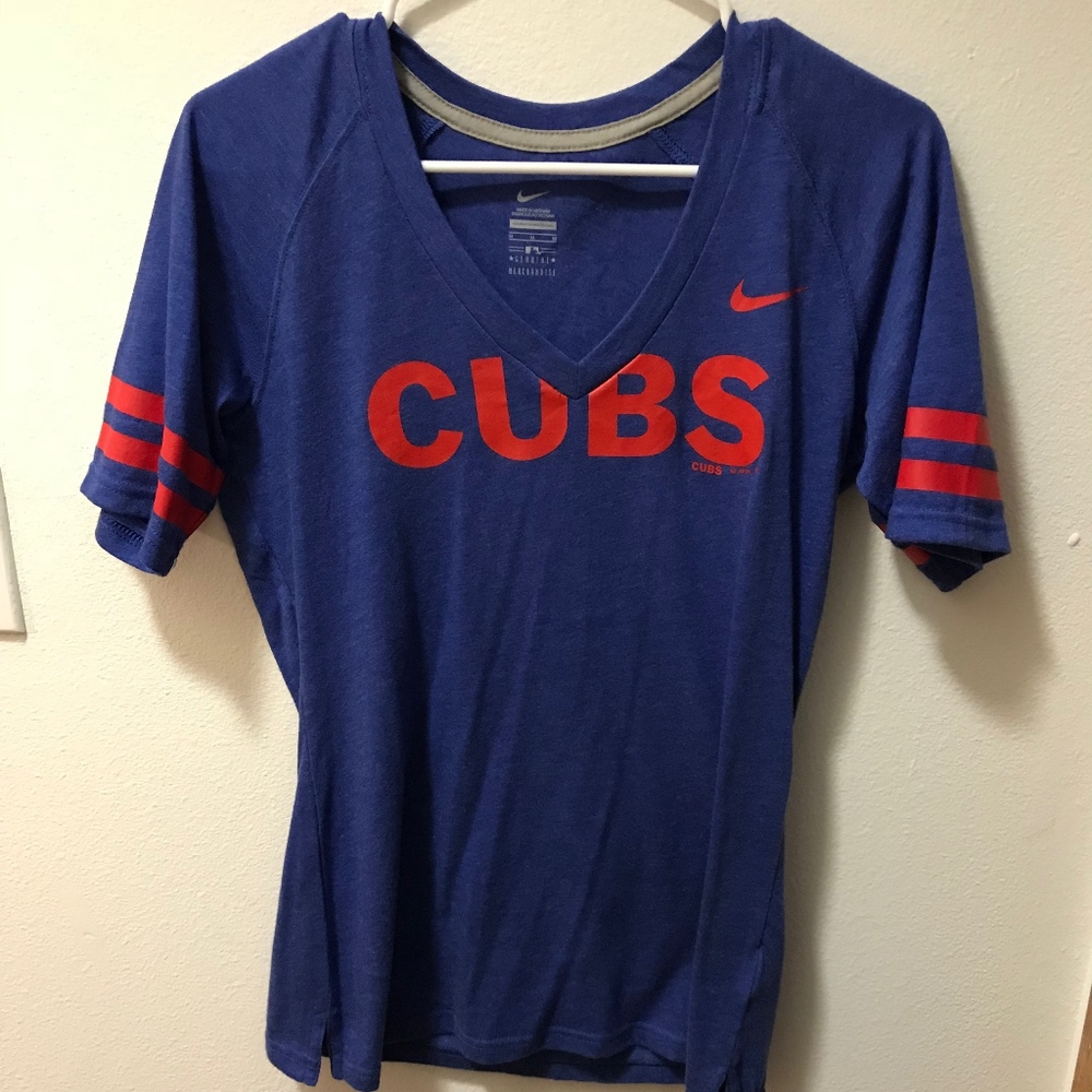Nike Chicago Cubs V Neck T shirt