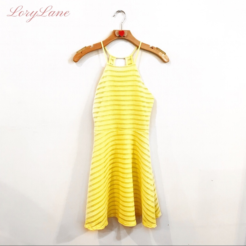 CHARLOTTE RUSSE YELLOW PRINCESS DRESS
