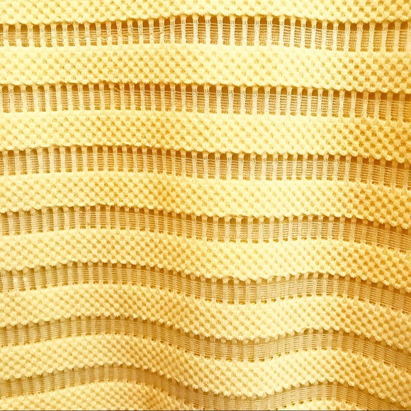 CHARLOTTE RUSSE YELLOW PRINCESS DRESS - Picture 3 of 4