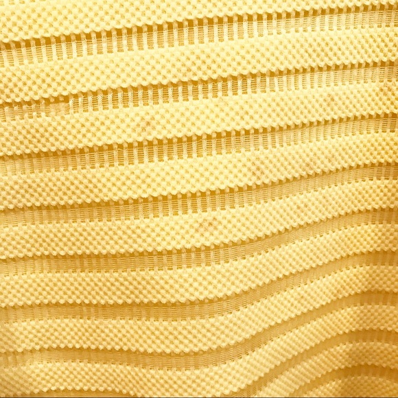 CHARLOTTE RUSSE YELLOW PRINCESS DRESS - Picture 4 of 4