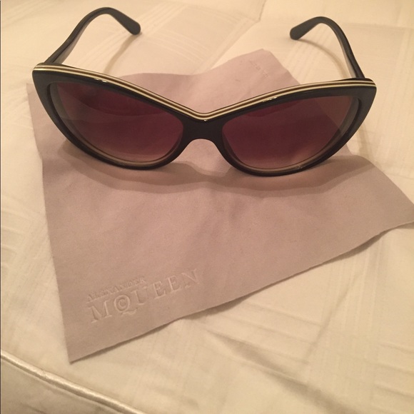 Alexander McQueen sunglasses main image 5