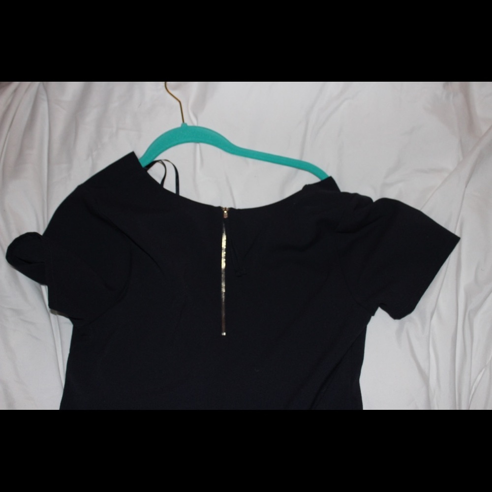 Short Navy Blue Shift Dress w/ gold zipper on back