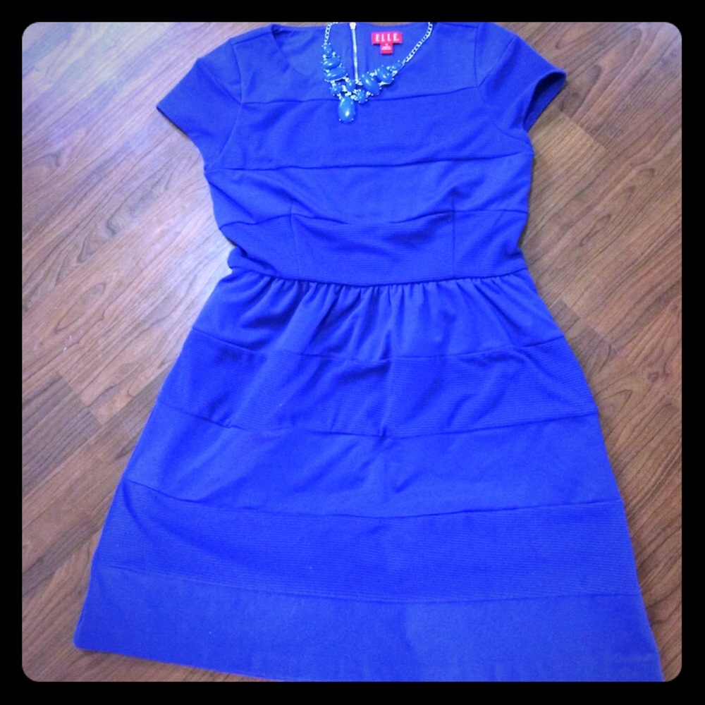 Fit & Flare Dress 😻 Lined & has Pockets!!