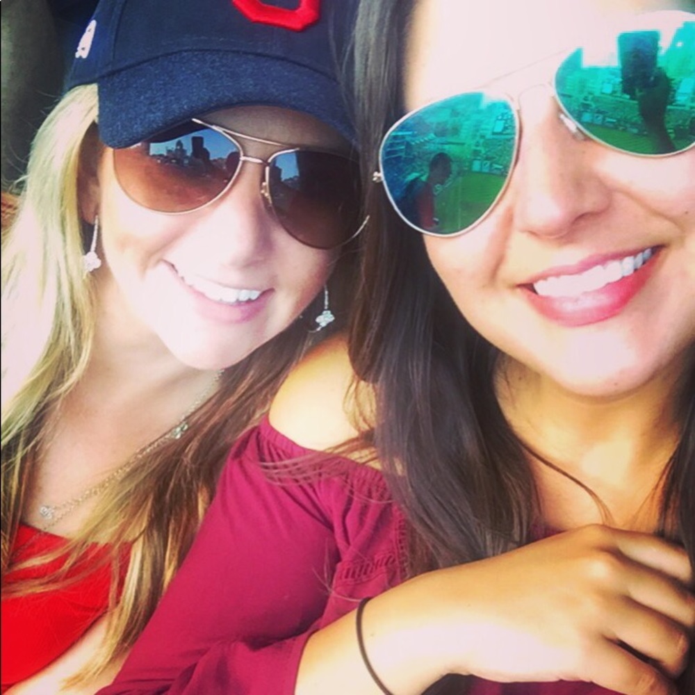 Meet your Posher, Rachel