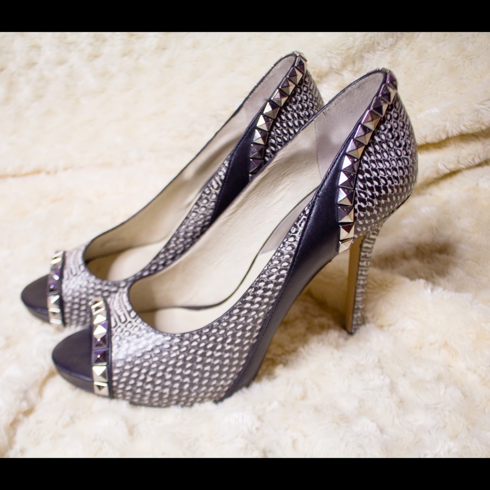 🎉HOST PICK🎉✨Michael Kors✨ Ella Peep Toe Pump