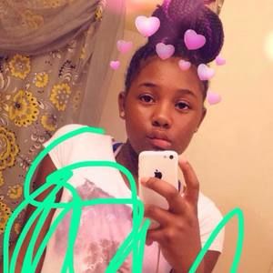 Meet your Posher, Adonica