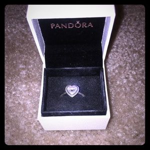 Pandora sparkling love heart ring