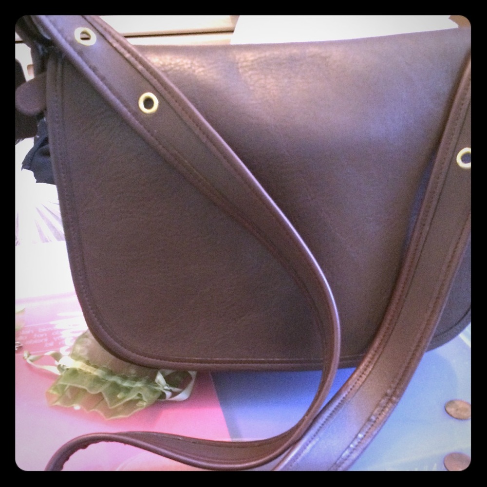 Authentic new chocolate leather Coach bag.