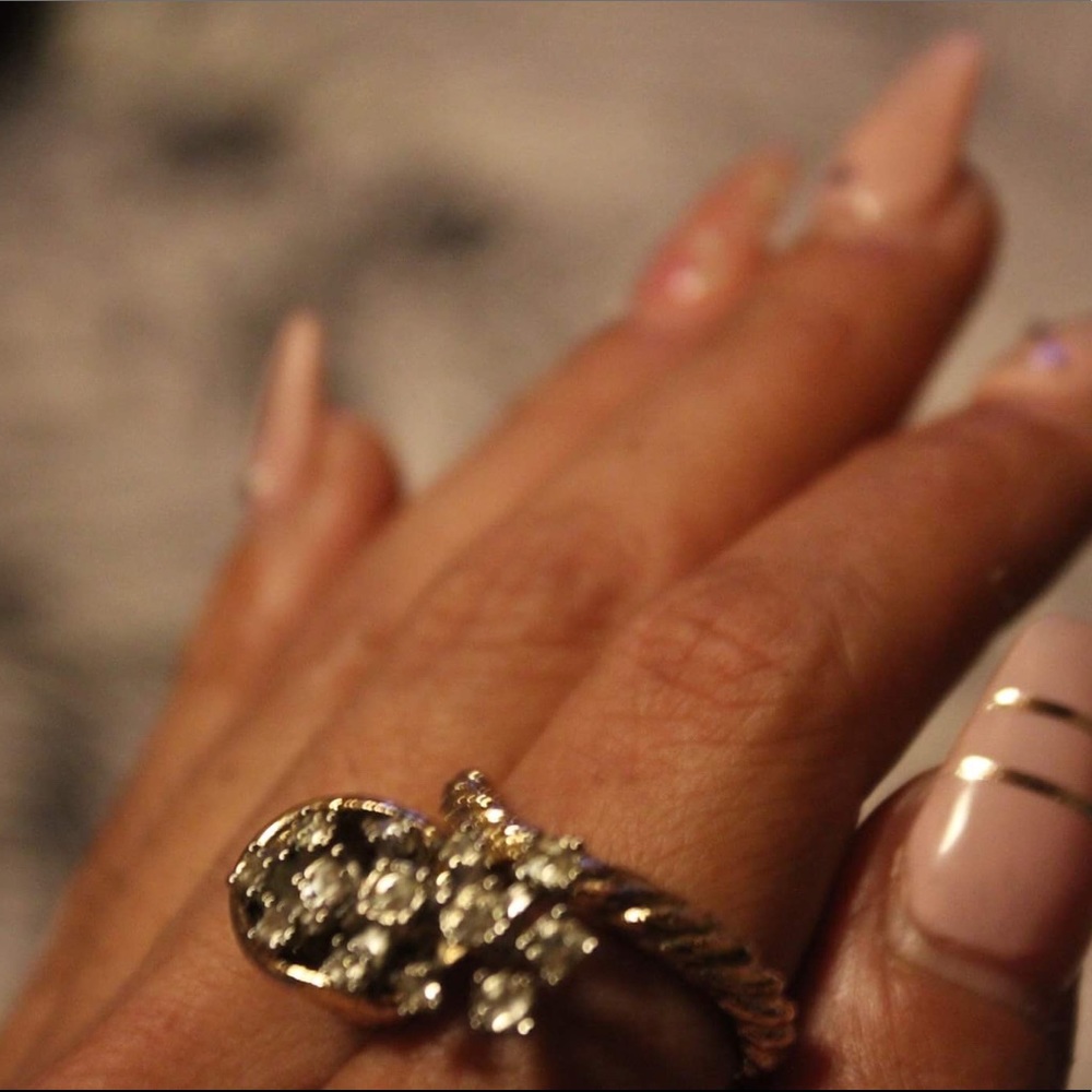 Flower bouquet rhinestone fashion ring