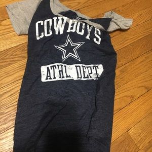 Cowboys Women’s M Vneck