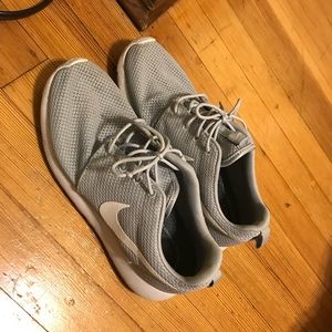 Nike Roshes