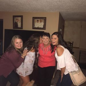 Meet your Posher, Mikki