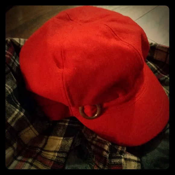 Nine & Co. Accessories - Red wool blend hat L