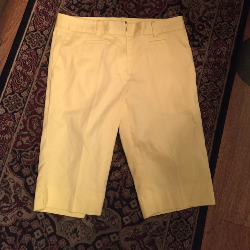 Capri pants