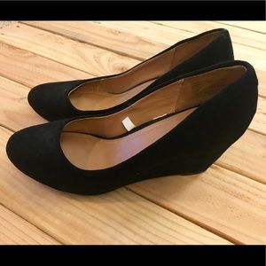 Black Suede Wedge Shoes Sz.11