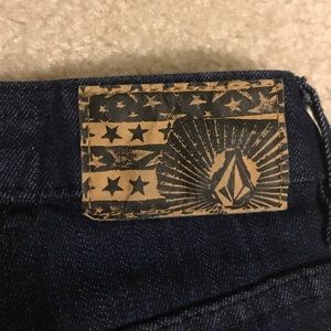 Never worn Volcom jeans