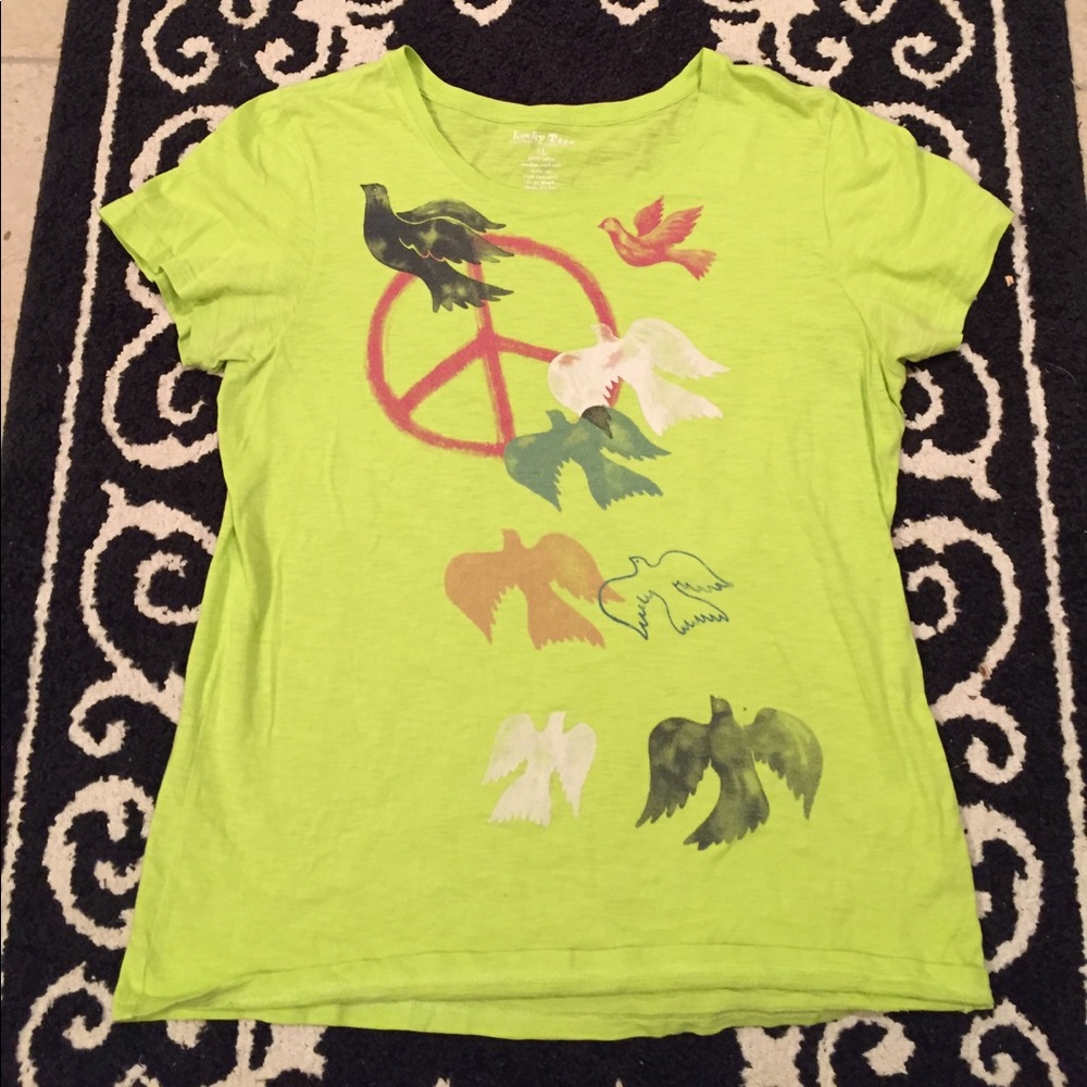 Lucky tees brand neon w/peace sign and 8 doves Bust 18.5” PTP and 25“ length