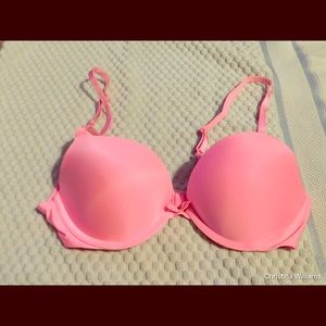 Victoria Secret Padded Push Up Bra