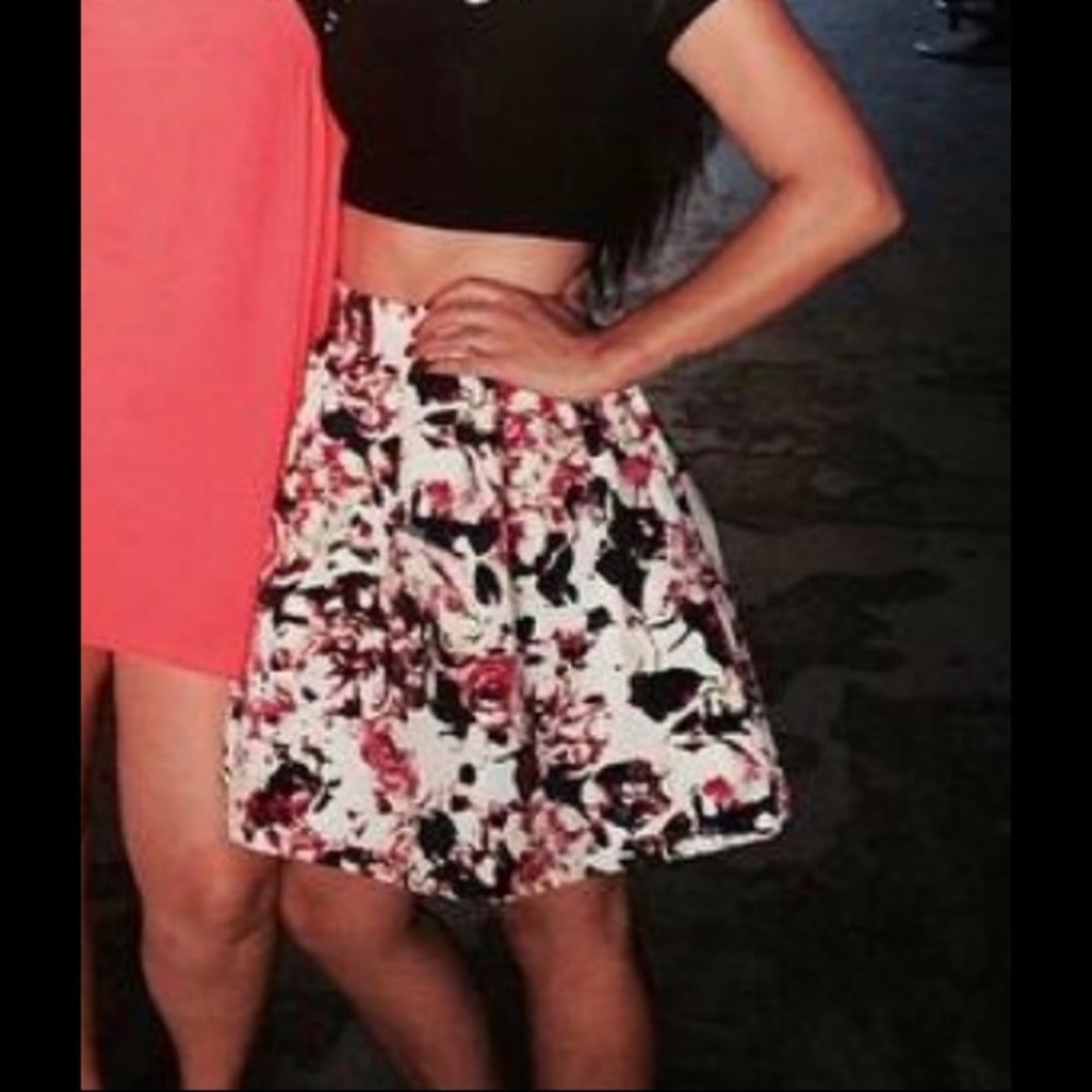 Floral midi pleated skirt