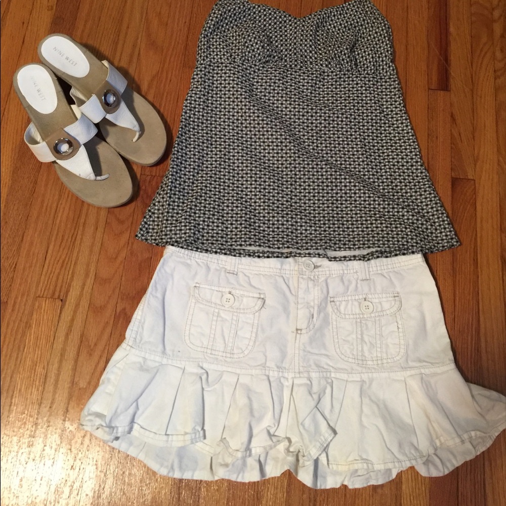 Aeropostale mini skirt.  Great condition