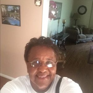 Meet your Posher, Mae