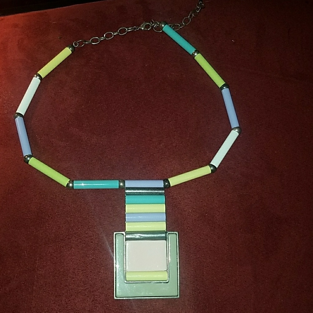 Jewelmint Nicolas Necklace multicolored