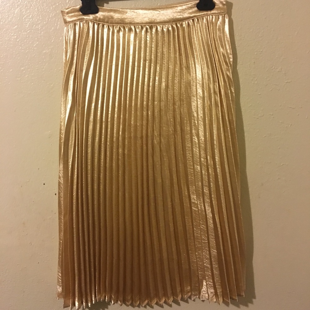 ESSUE skirt