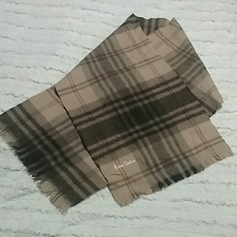 Pierre Cardin men's scarf