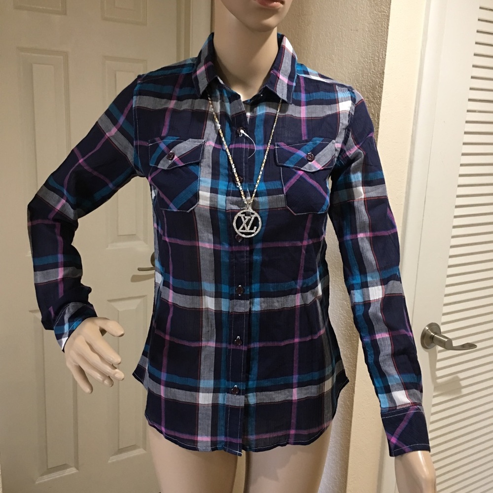 Levi’s long sleeve Blouse ❤️ Sz M