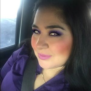 Meet your Posher, Angelica