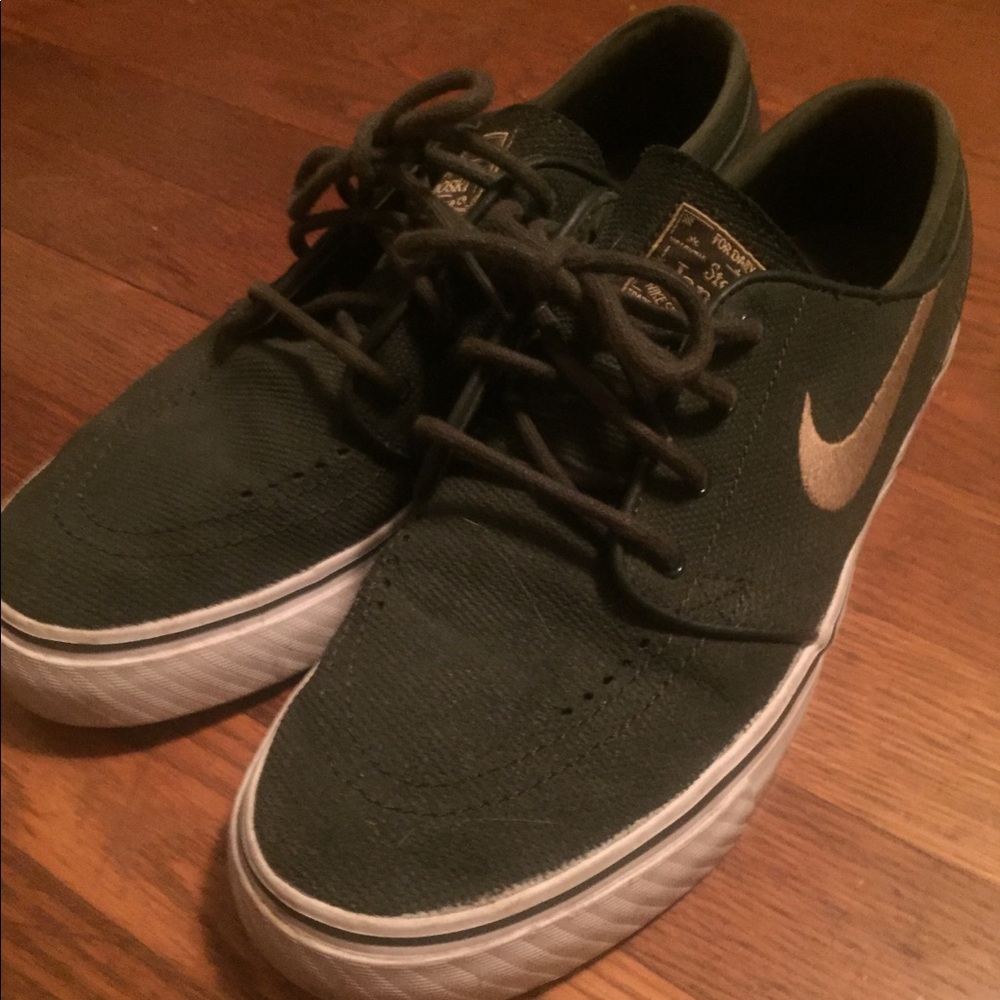 Nike Janoki shoes