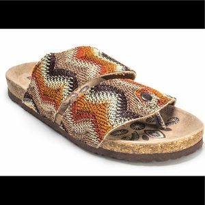 MukLuks Sandals